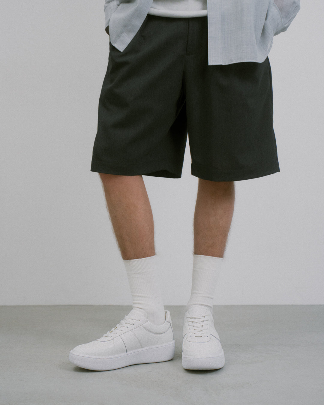 MOAK|WHITE