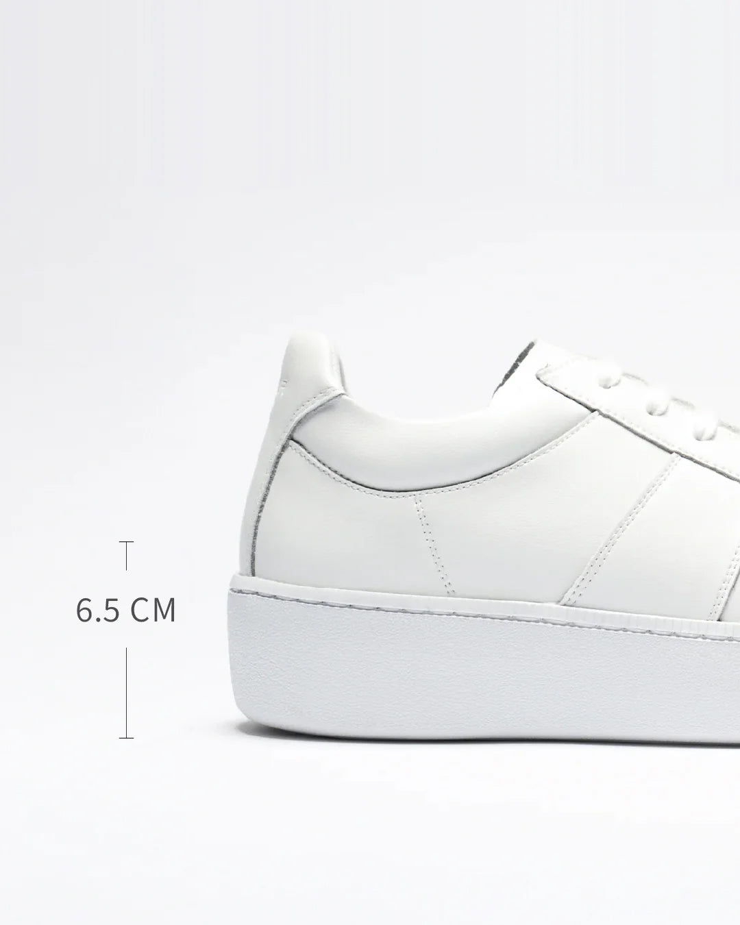 MOAK | WHITE