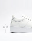 MOAK|WHITE