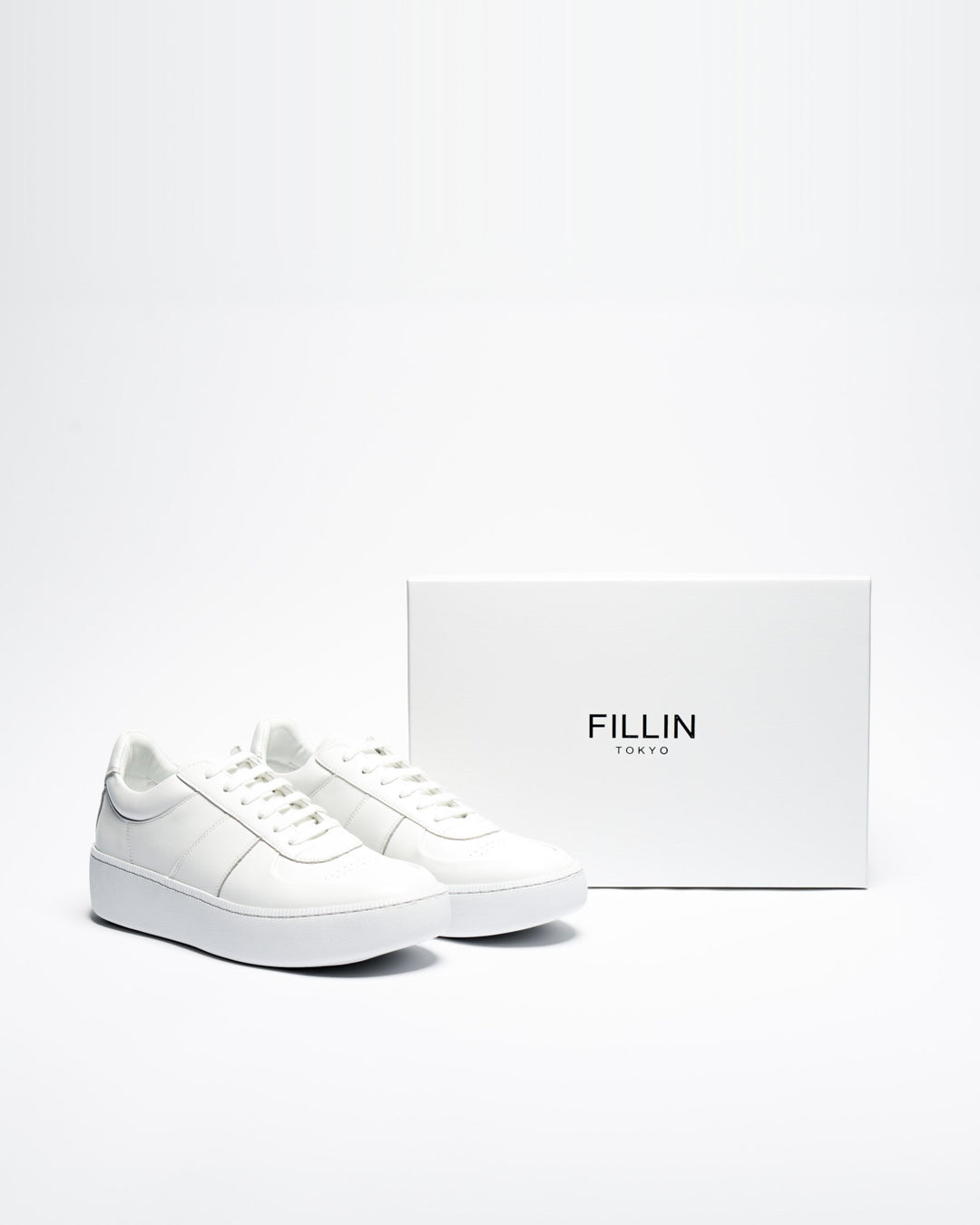MOAK|WHITE