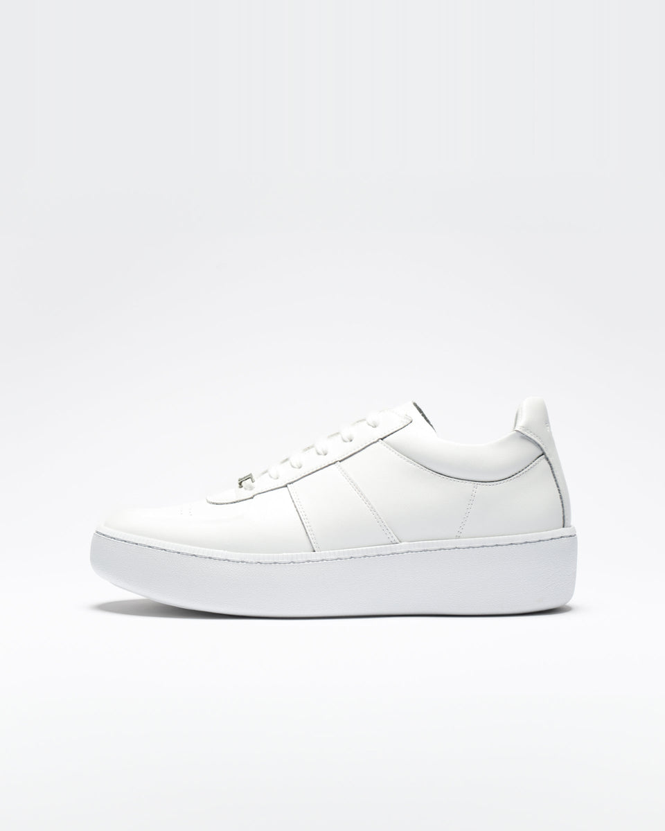 MOAK｜WHITE – FILLIN