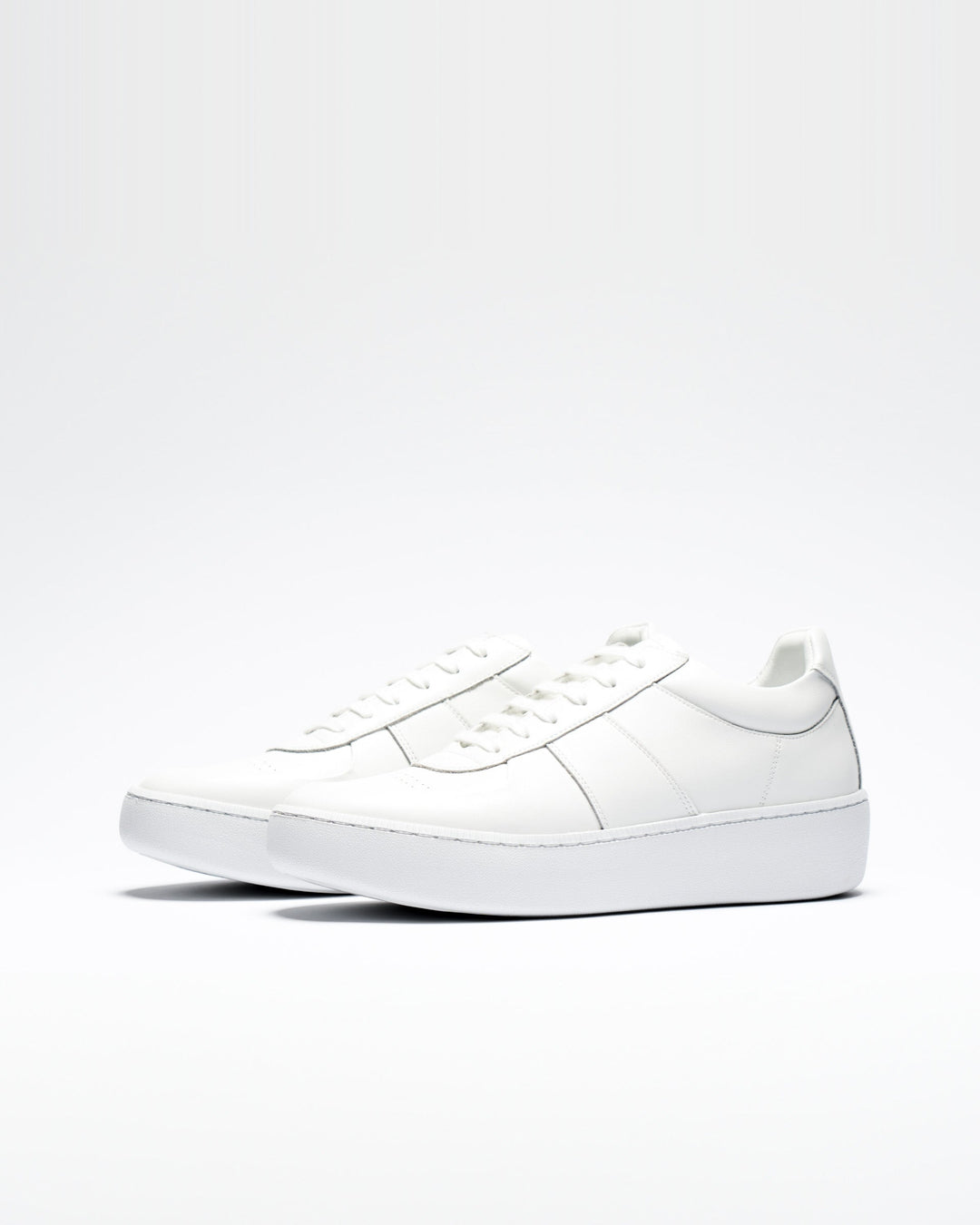 MOAK|WHITE