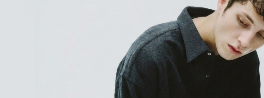 フォーマルシーンでスニーカー はOK？ビジネスに合う選び方とおすすめを解説