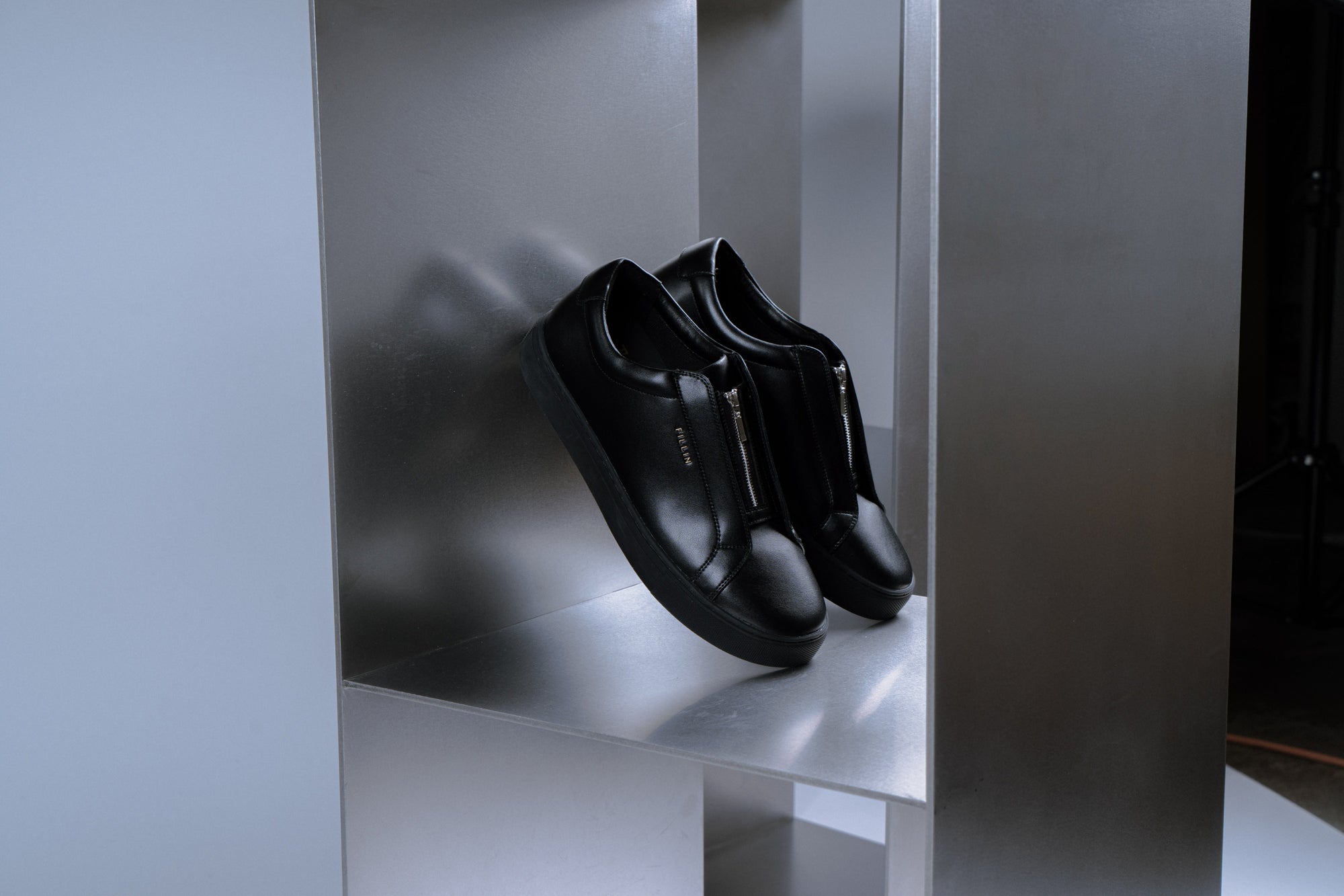 中古スニーカーは危険？やめたほうがいいと言われる理由と安全な選び方