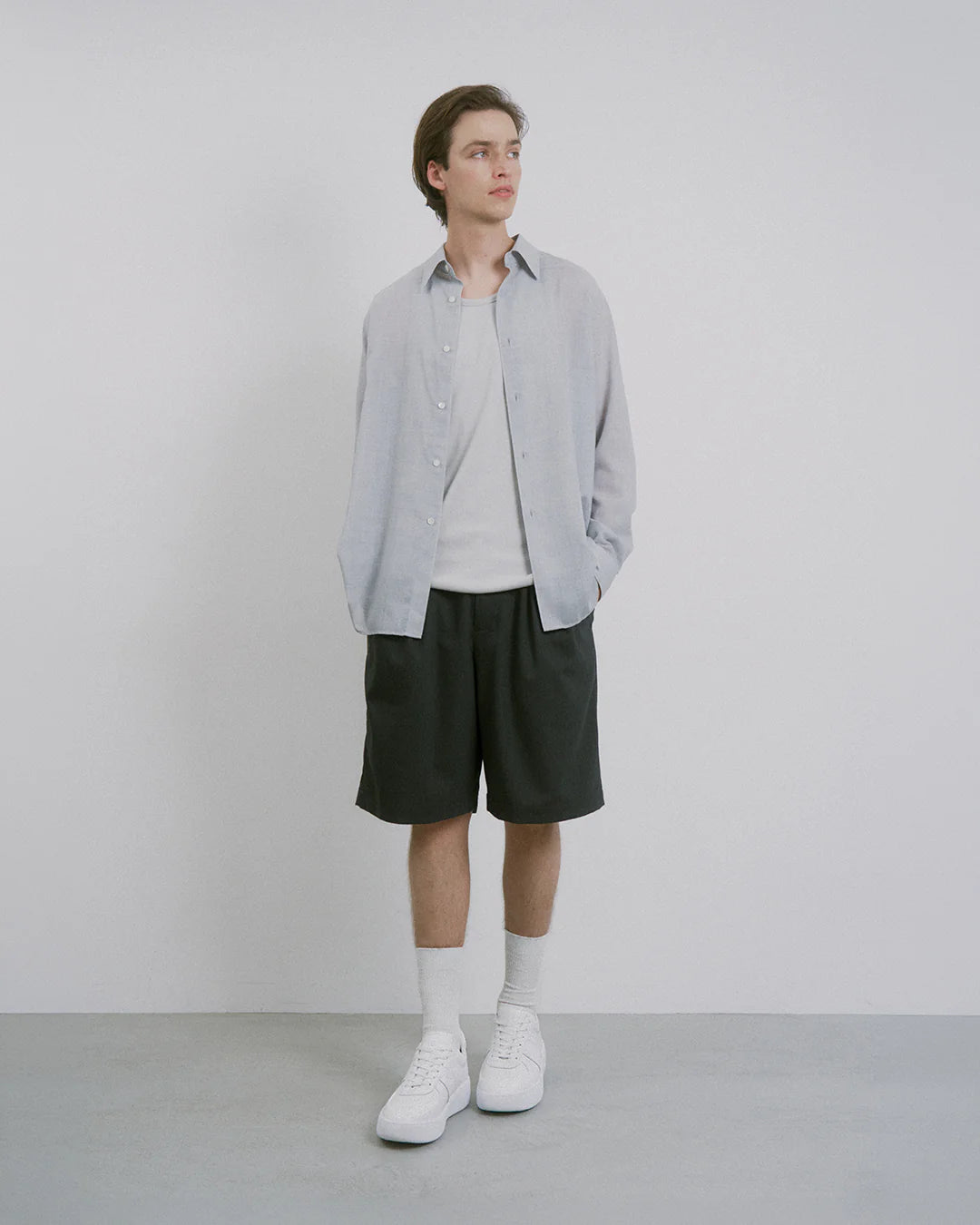 MOAK | WHITE