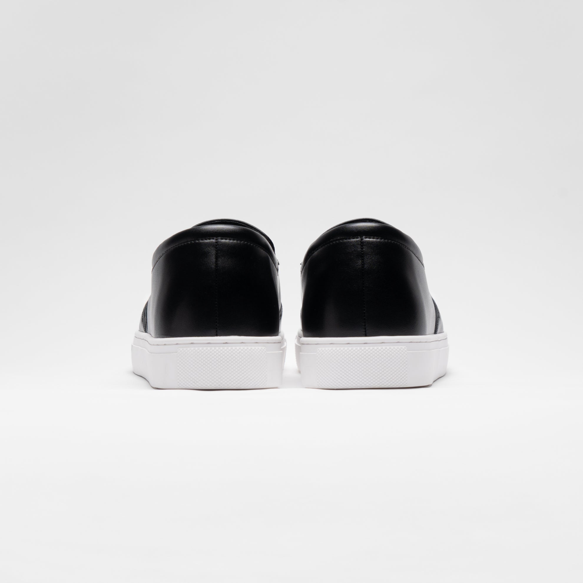 CLASSIC SLIP-ON | BLACK &amp;amp; WHITE