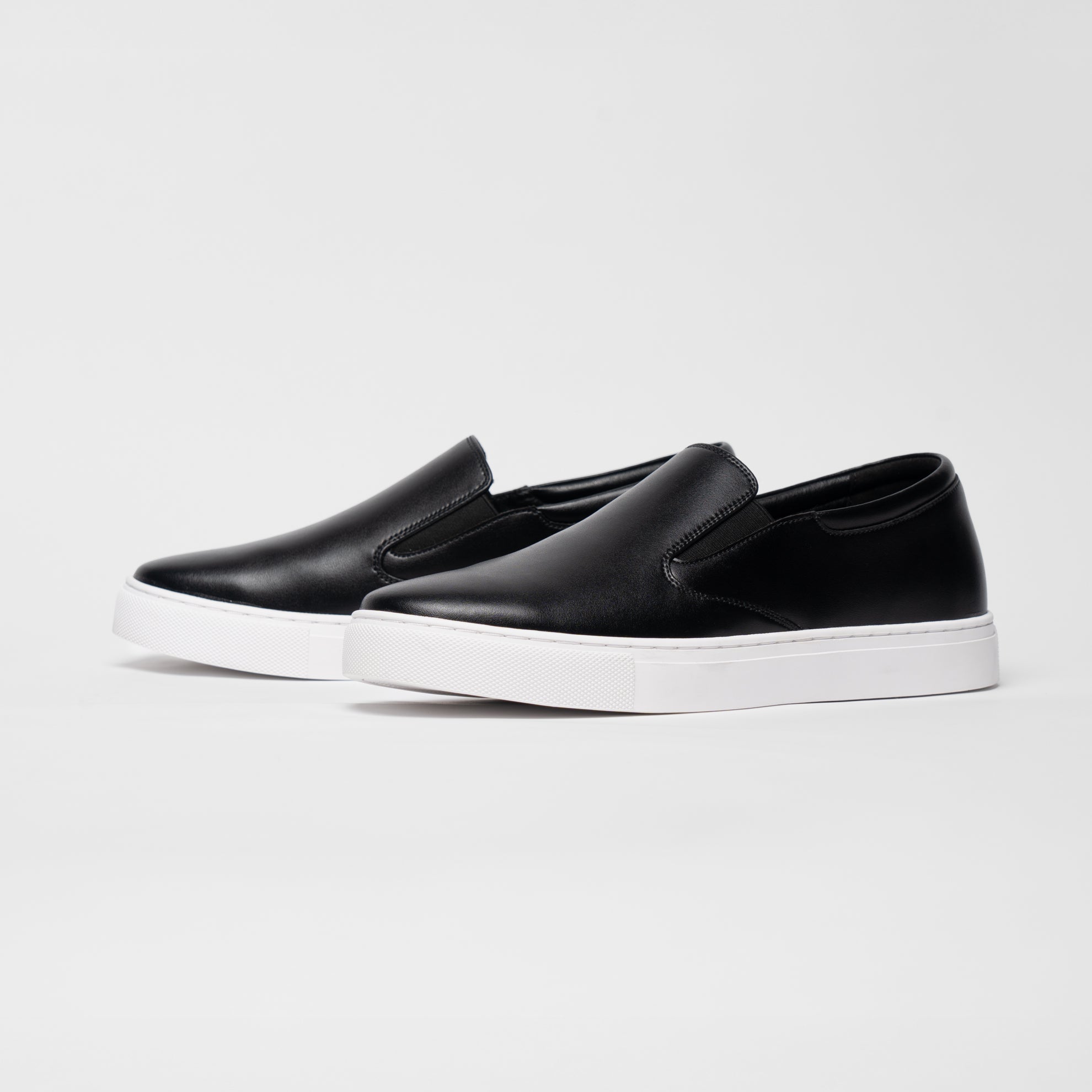 CLASSIC SLIP-ON | BLACK &amp;amp; WHITE