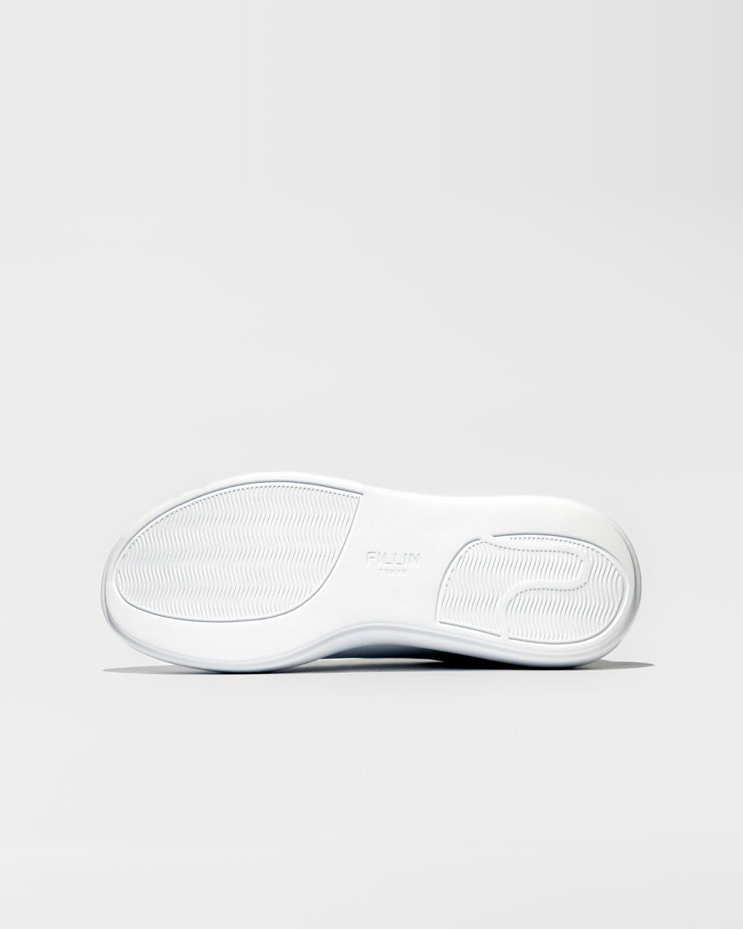 LUCENT｜WHITE & BLACK – FILLIN