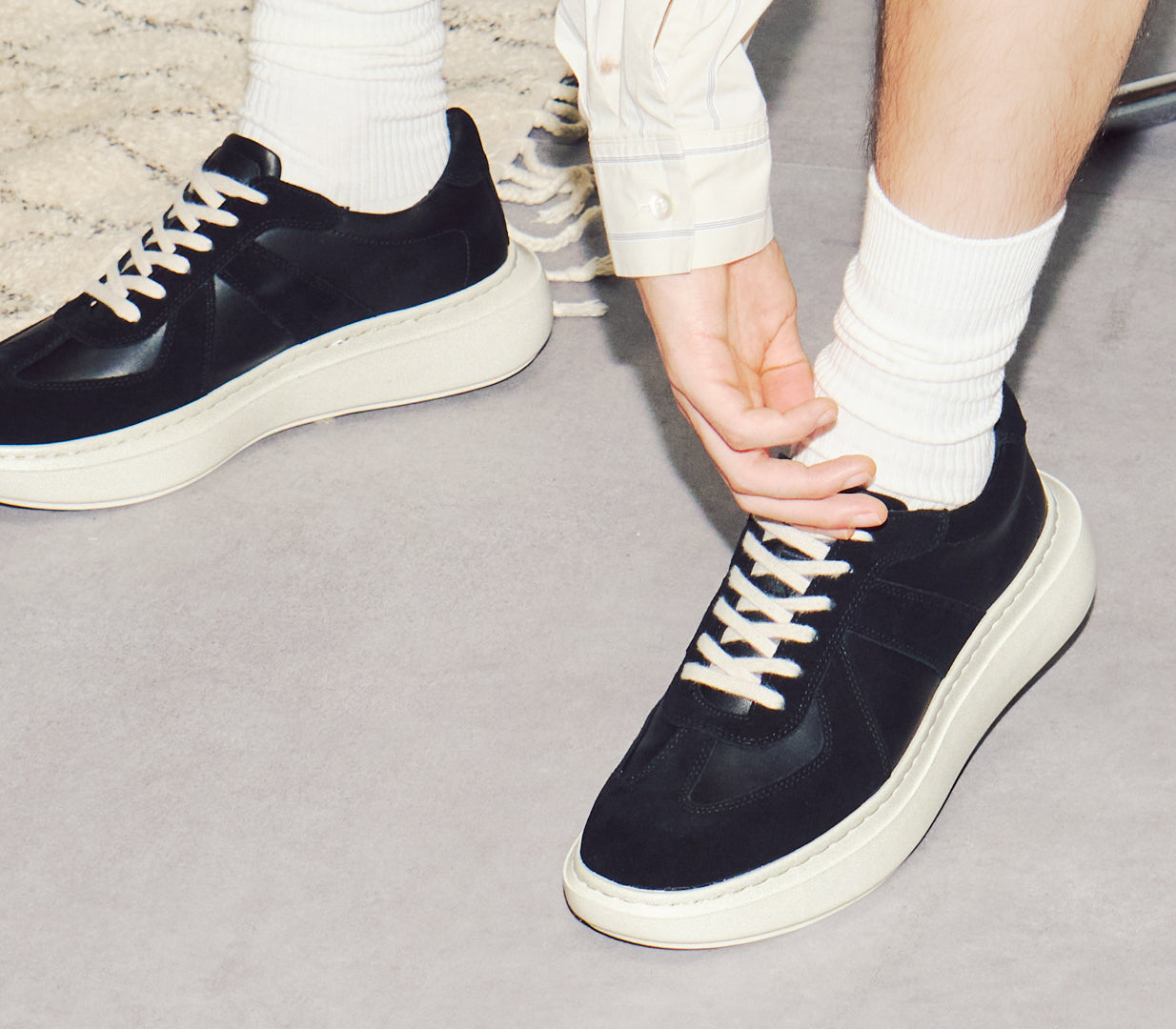 ACCOLE|WHITE