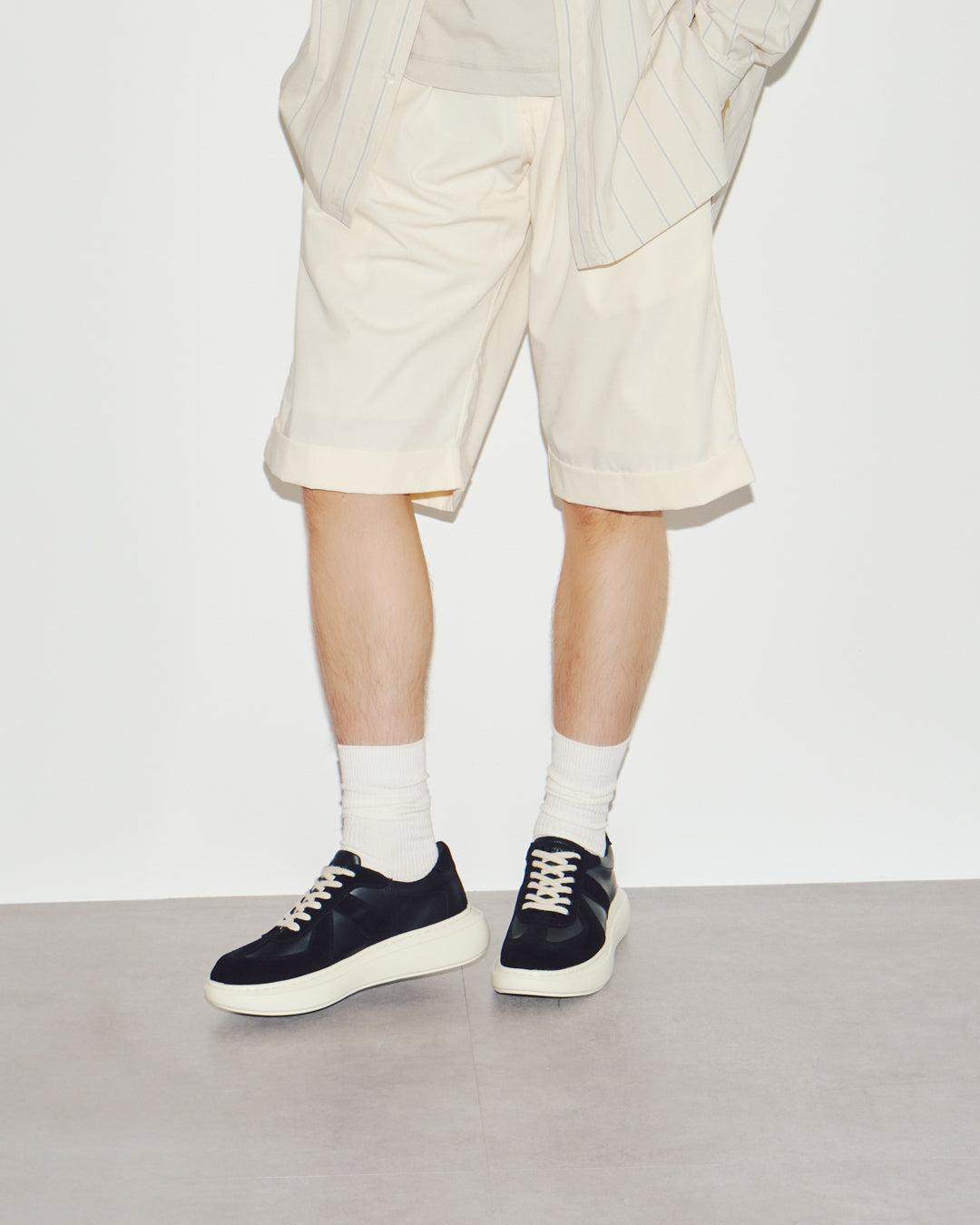 ACCOLE|BLACK