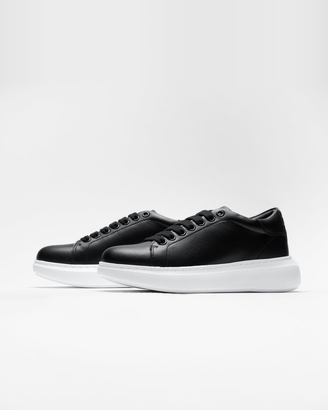 LUCENT｜BLACK (Sole:WHITE)